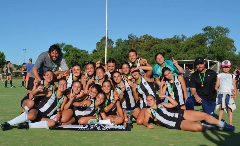 Hockey: el Bata grit campen en la Federacin Tandilense